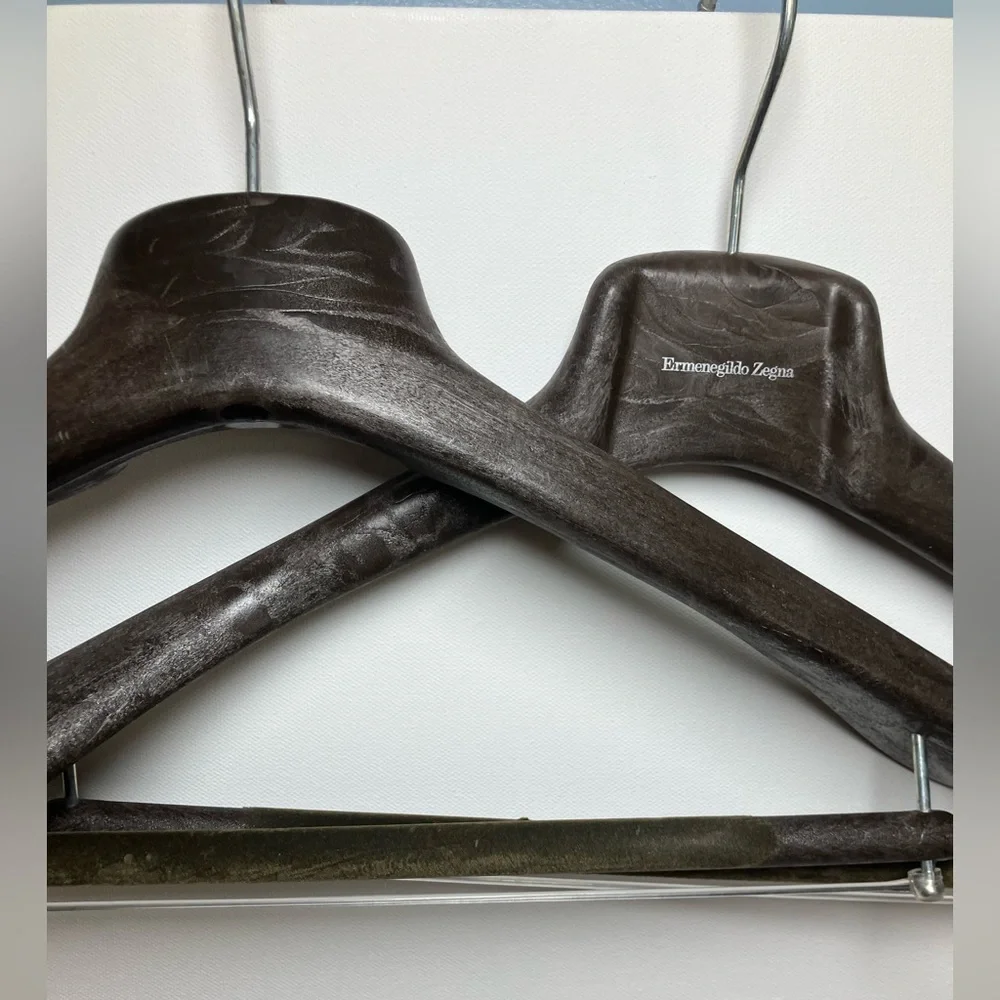 ERMENEGILDO ZEGNA Set of TWO Designer Boutique Composite Heavy Suit Hangers - Picture 4 of 13